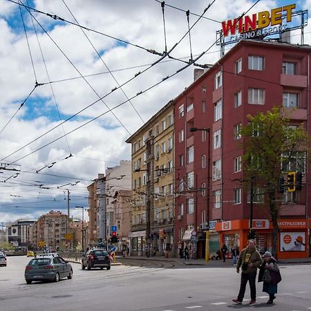 Comfort.Chic.Charming Apt With Terrace Near Ndk Sofia Extérieur photo