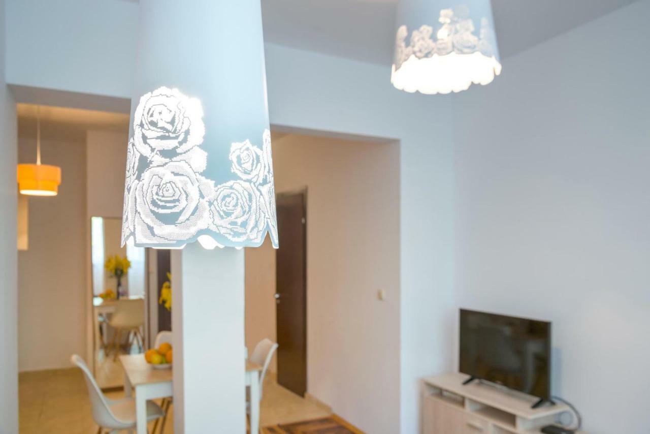 Comfort.Chic.Charming Apt With Terrace Near Ndk Sofia Extérieur photo