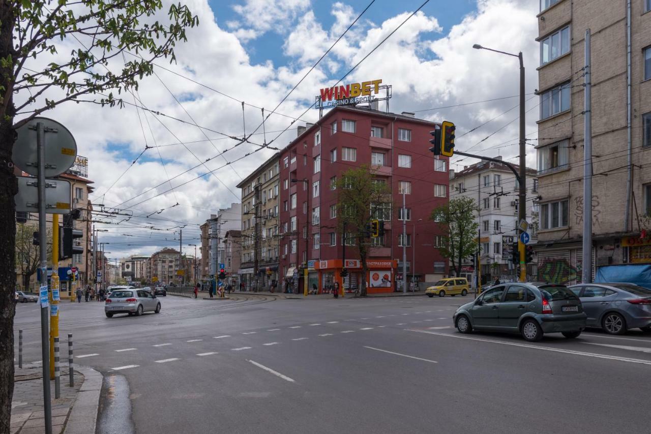 Comfort.Chic.Charming Apt With Terrace Near Ndk Sofia Extérieur photo
